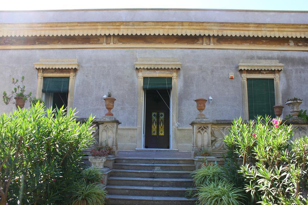 Villa Manasse Ачи Костелло Номер фото